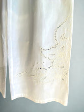 Load image into Gallery viewer, Detail of side embroidery lounge trousers Alba
